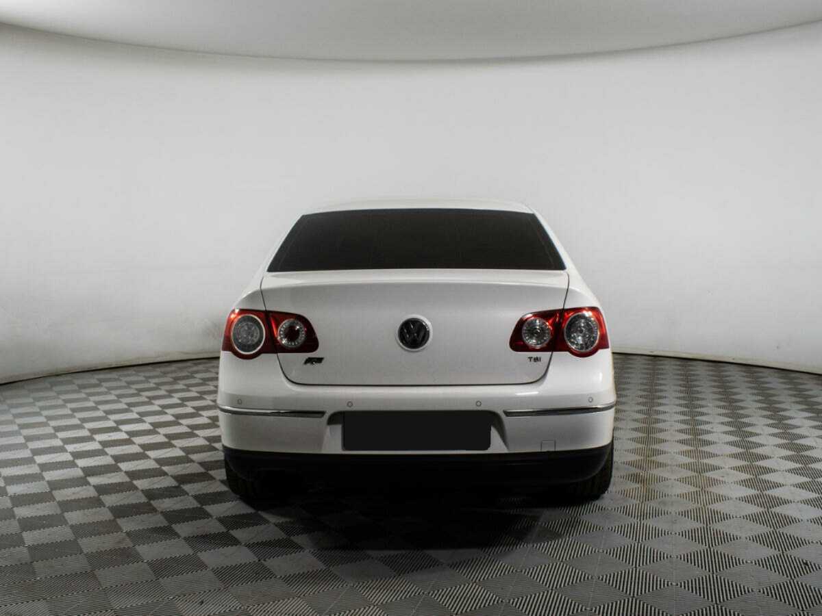 Volkswagen Passat, 2010 - 106 527 км. | Фото №6