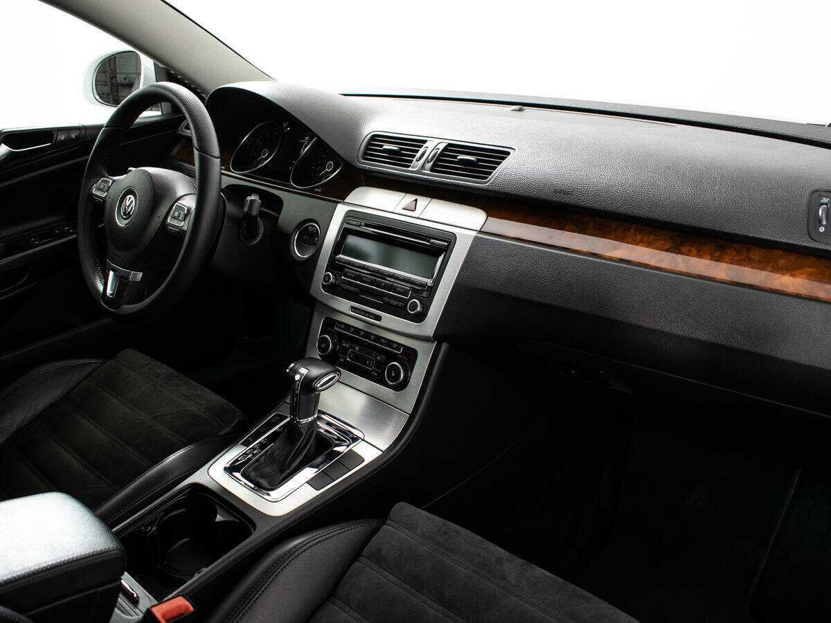Volkswagen Passat, 2010 Фото №9