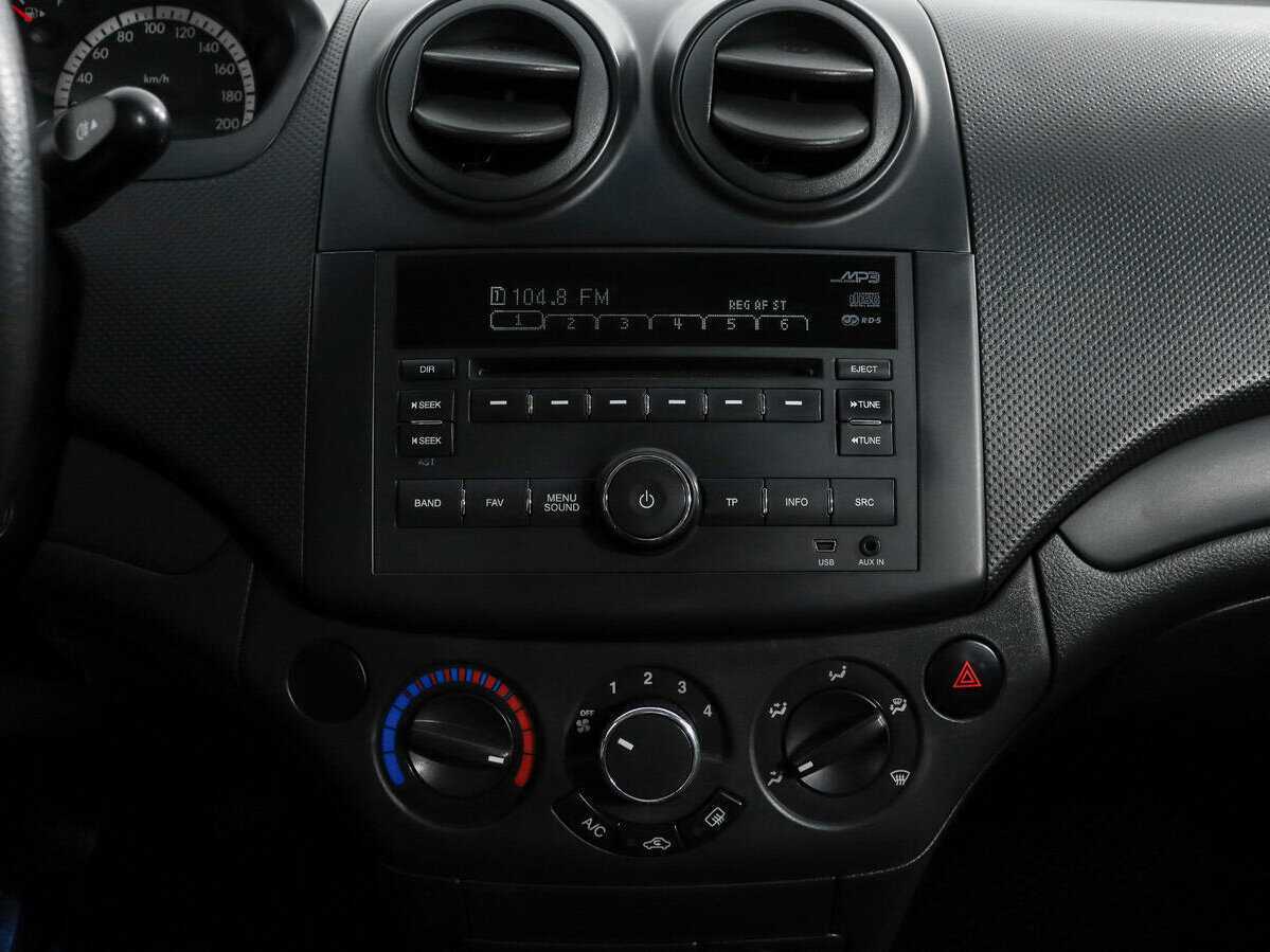 Chevrolet Aveo, 2010 Фото №13