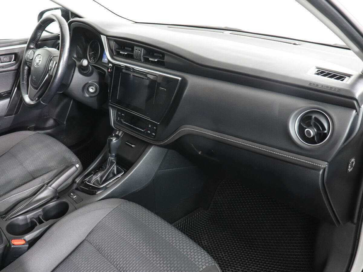 Toyota Corolla, 2018 Фото №10