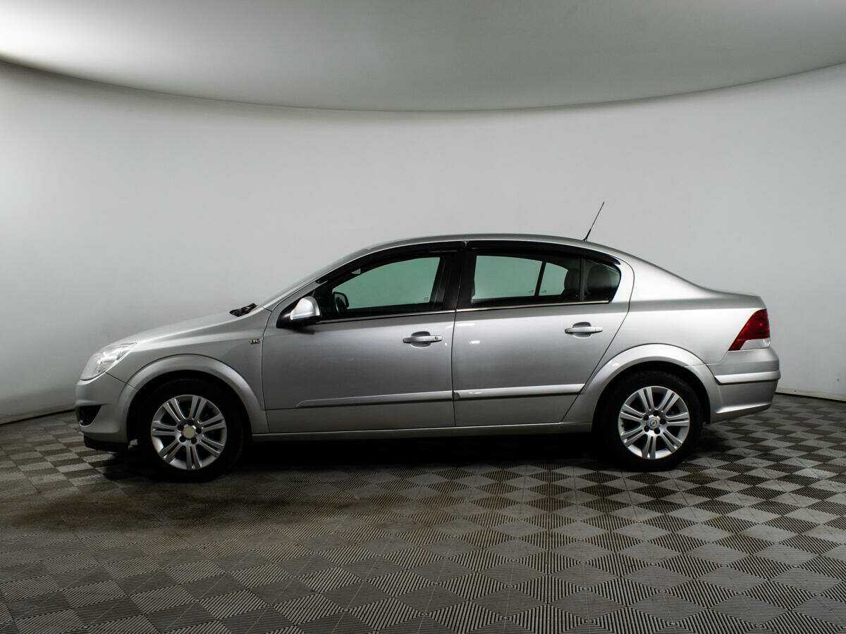 Opel Astra, 2010 - 127 186 км. | Фото №8