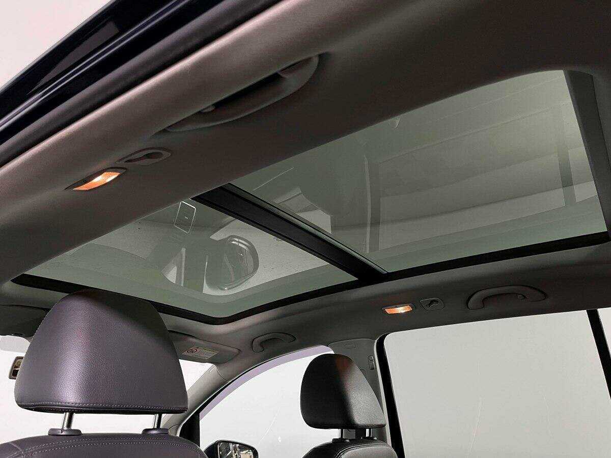 Volkswagen Touran, 2012 Фото №15