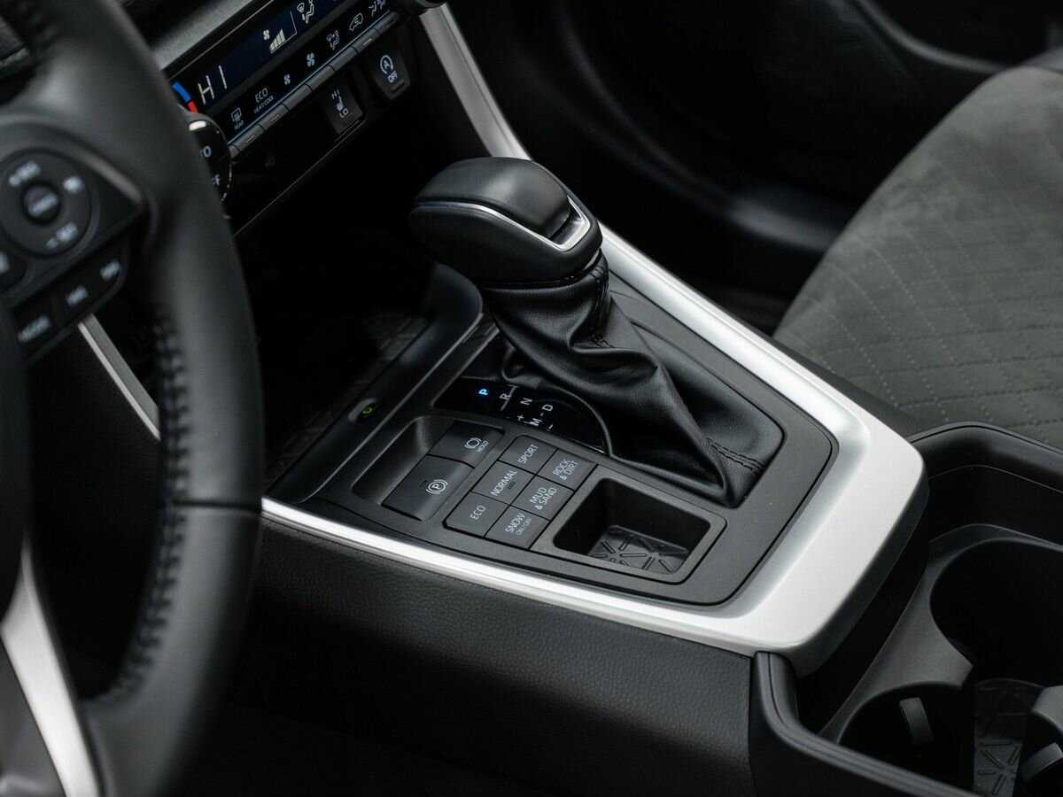 Toyota RAV4, 2023 Фото №18