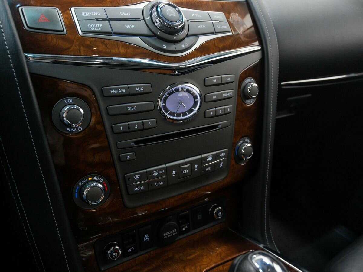 Infiniti QX80, 2017 Фото №26