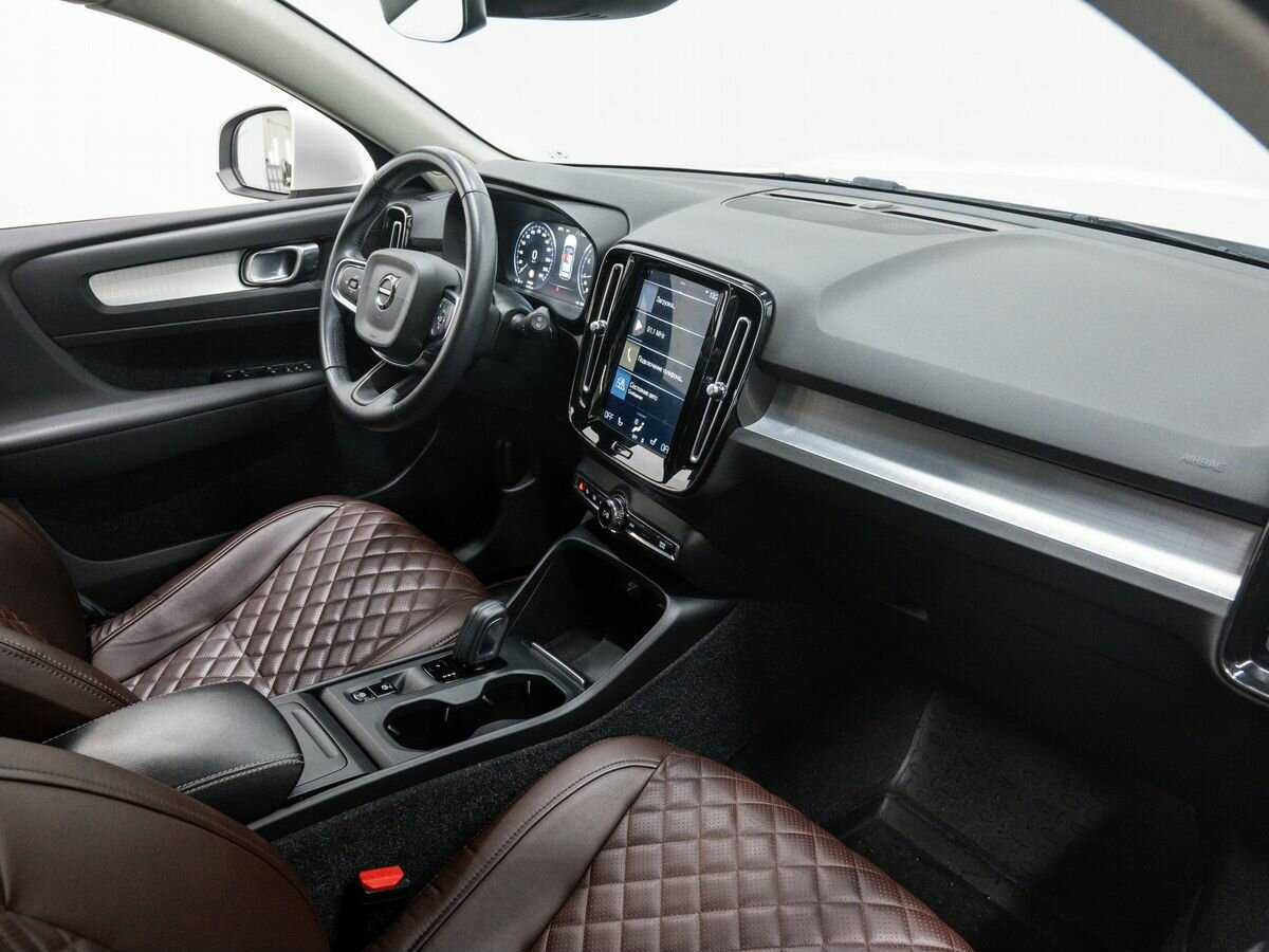 Volvo XC40, 2020 Фото №8