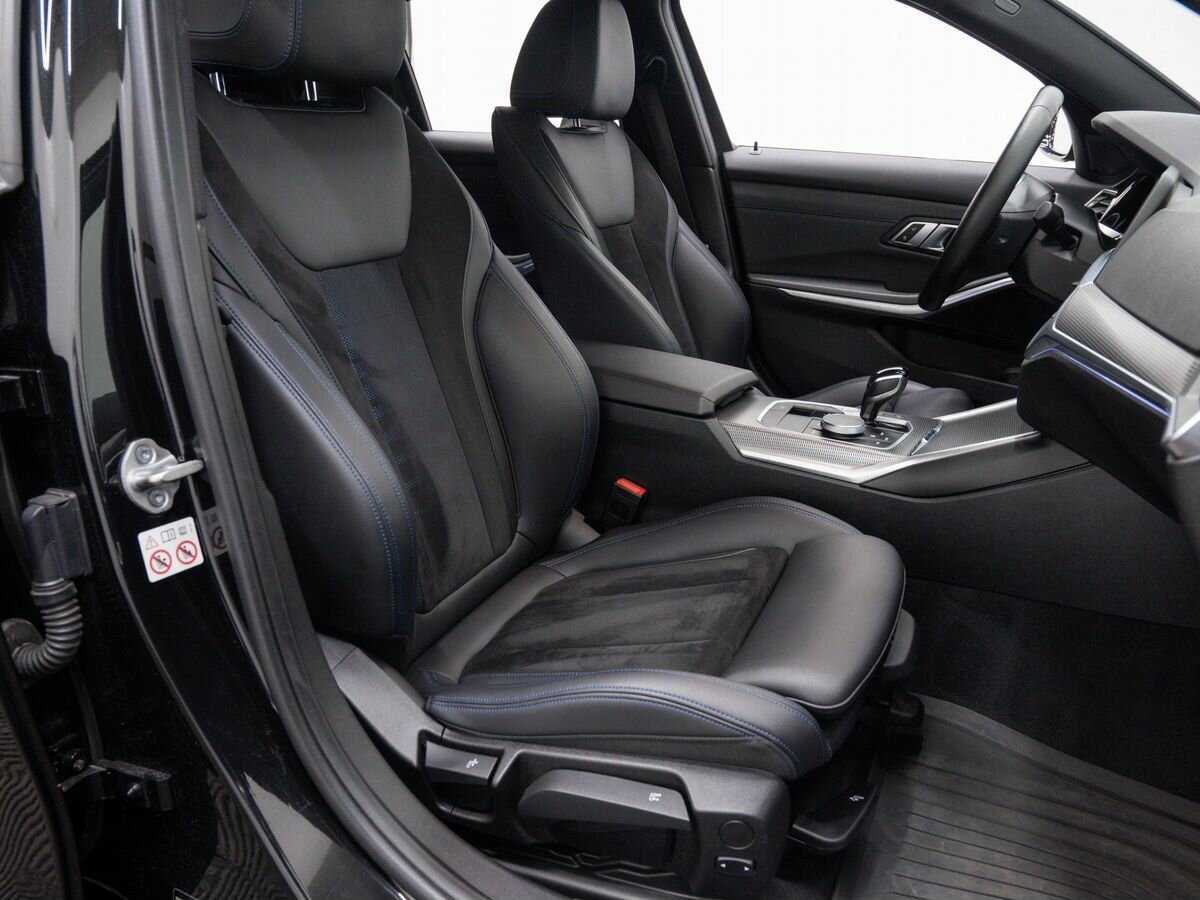 BMW 3 серии 320i xDrive, 2020 Фото №12