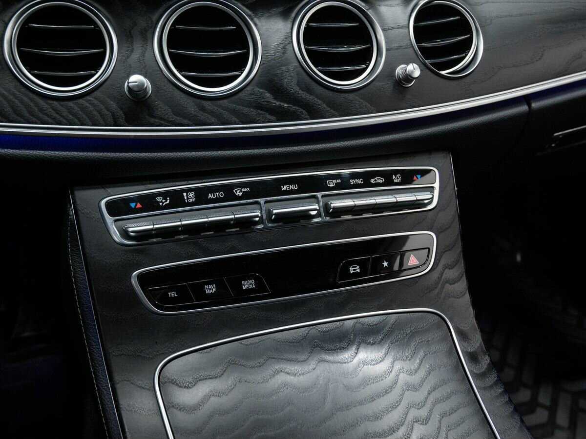 Mercedes-Benz E-Класс 220 d, 2021 Фото №18