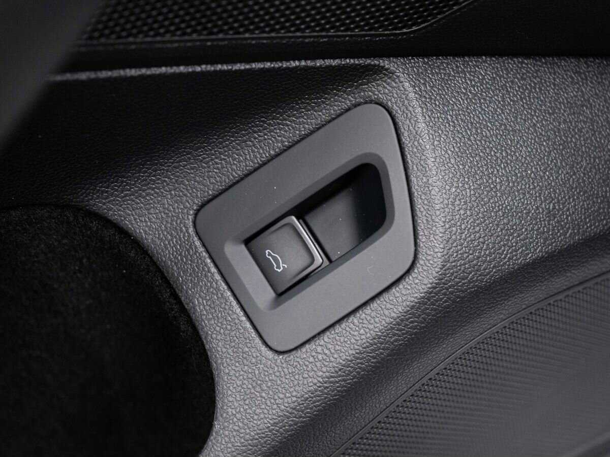 Volkswagen Passat, 2020 Фото №20