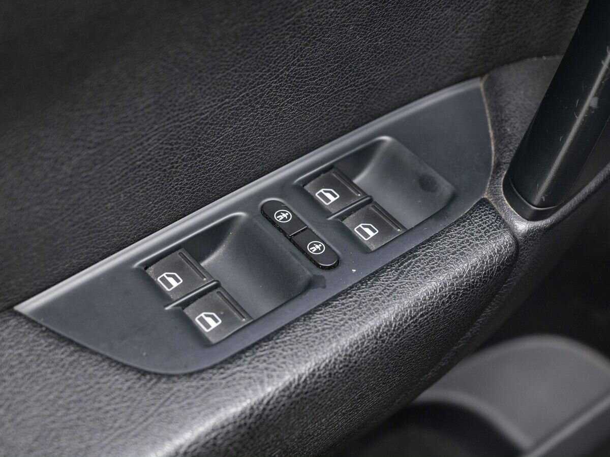 Volkswagen Touareg, 2011 Фото №24