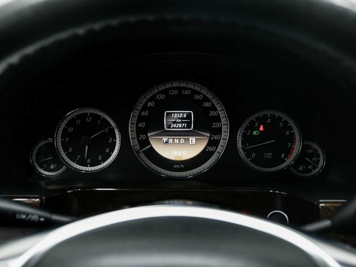 Mercedes-Benz E-Класс 200 7G-Tronic, 2011 Фото №20