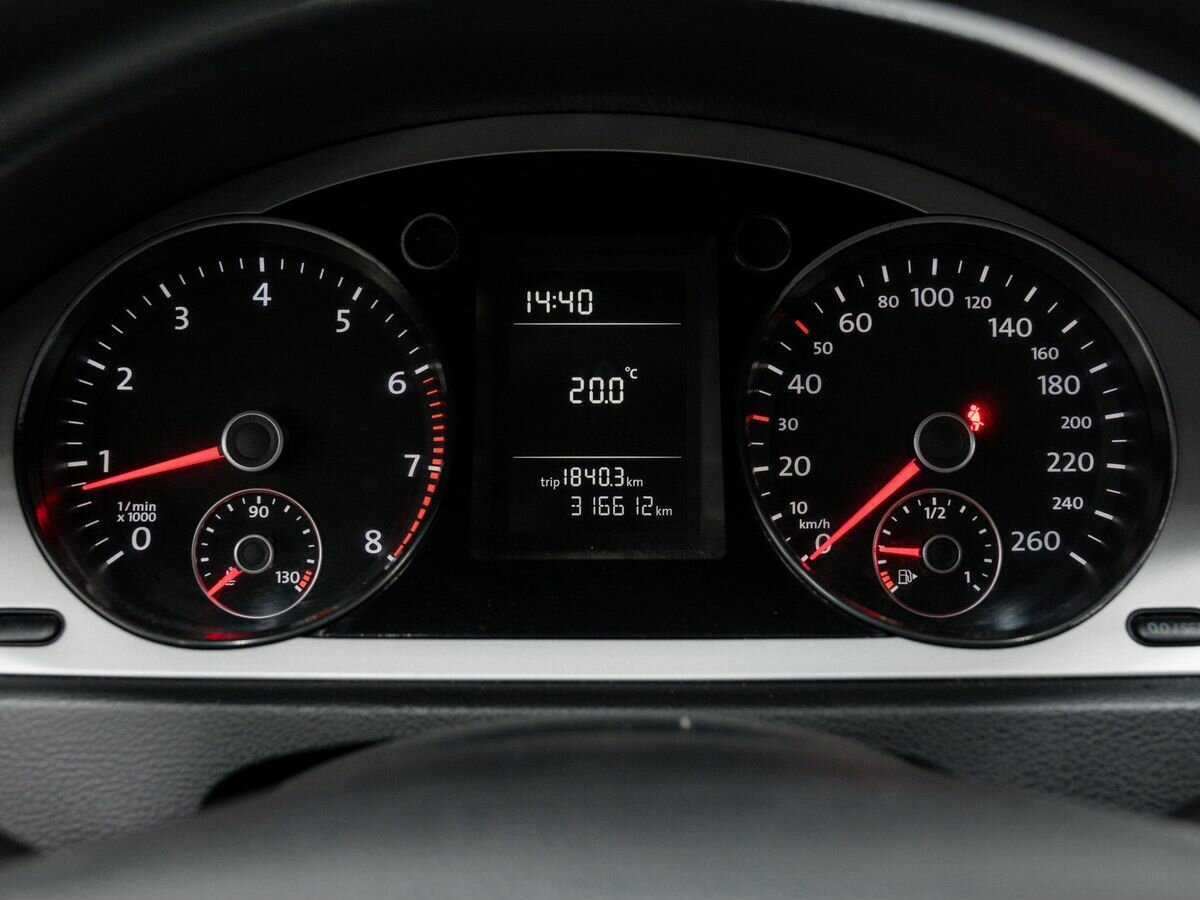 Volkswagen Passat, 2010 Фото №18