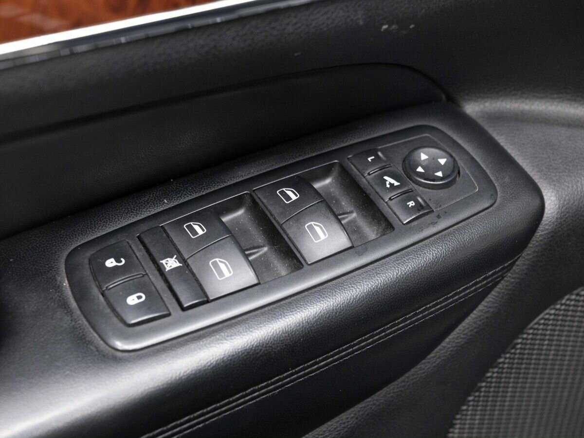 Jeep Grand Cherokee, 2010 Фото №21