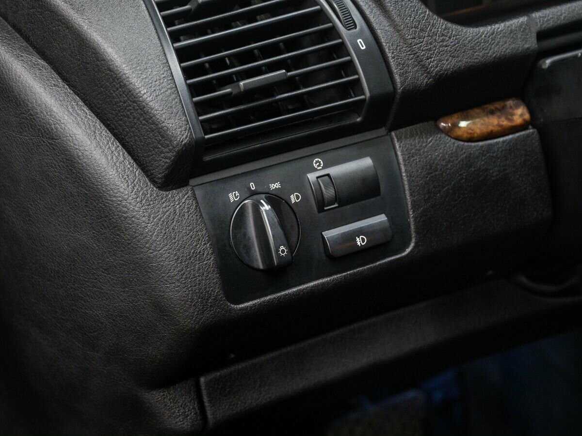 BMW X5 3.0i, 2003 Фото №17