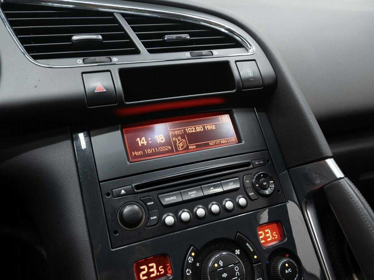 Peugeot 3008, 2010 Фото №18