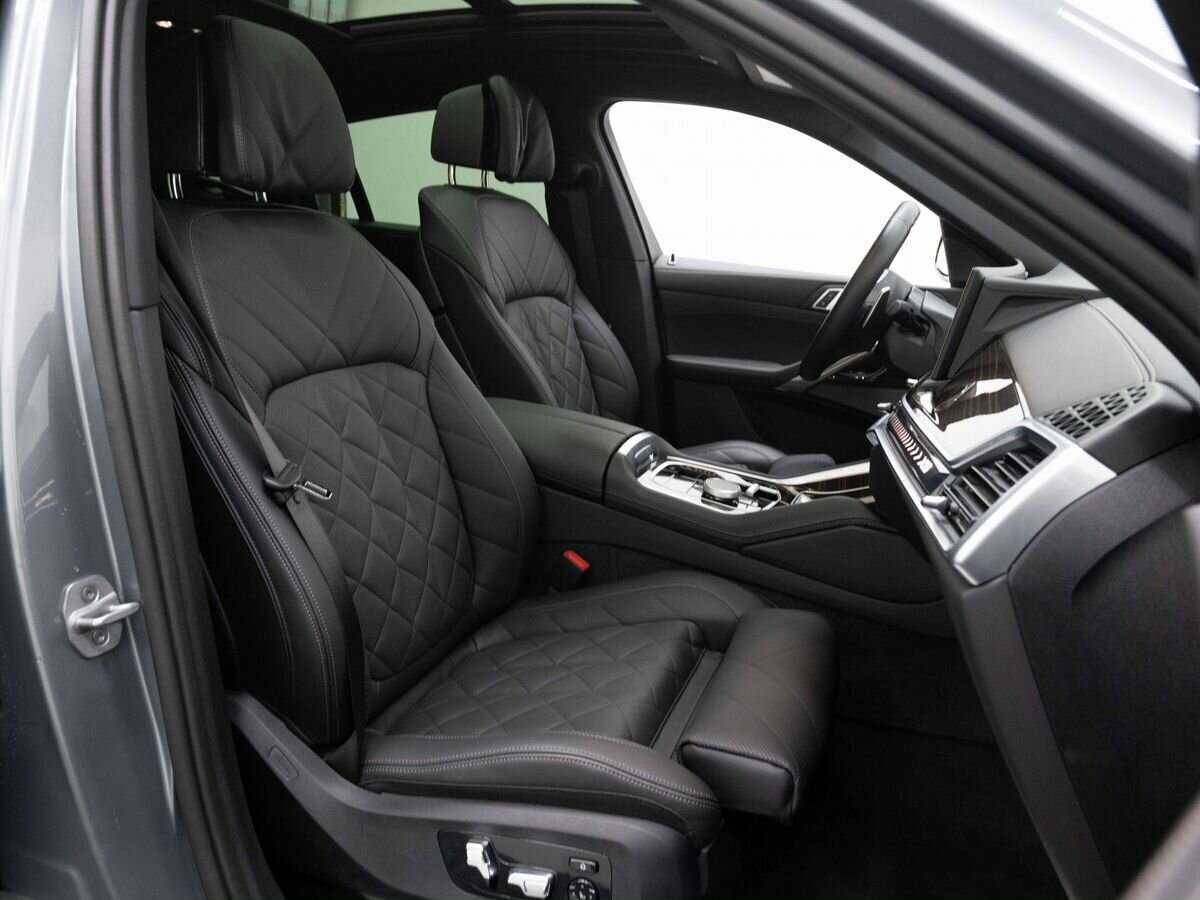 BMW X6 40i, 2023 Фото №15