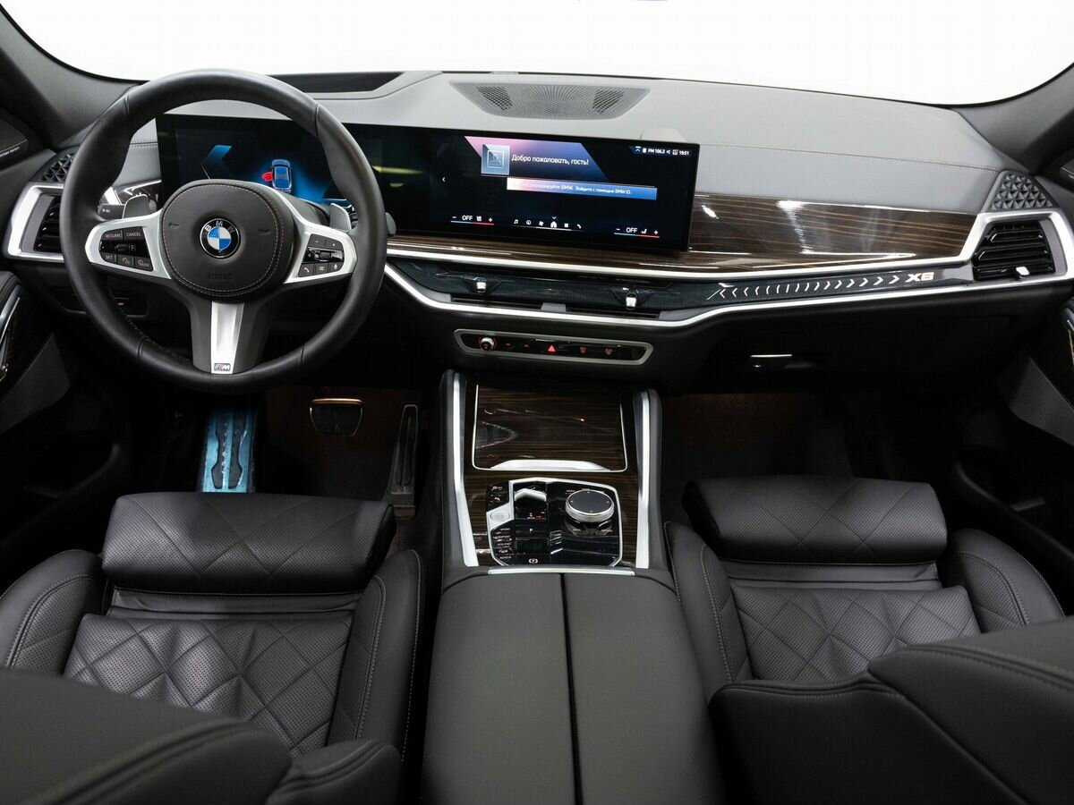 BMW X6 40i, 2023 Фото №17