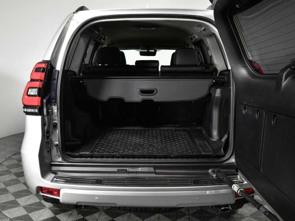 Toyota Land Cruiser Prado, 2018 Фото №14