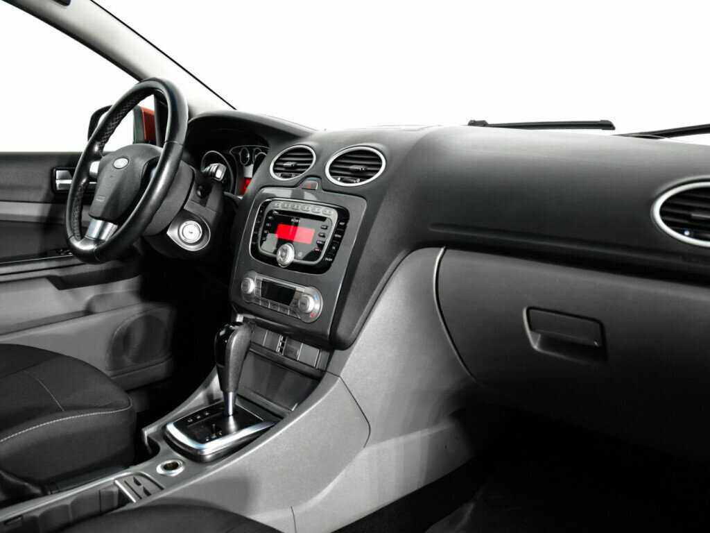 Ford Focus, 2010 Фото №9