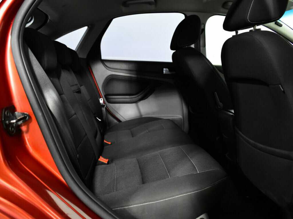 Ford Focus, 2010 Фото №10