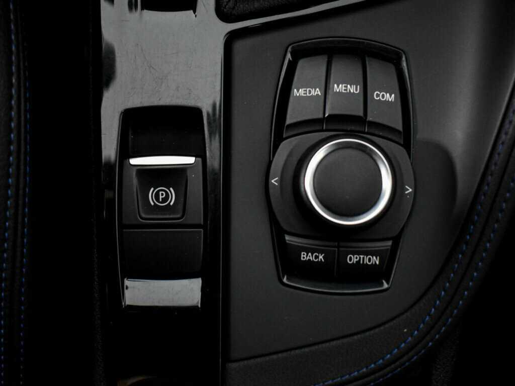 BMW X1 20i xDrive, 2020 Фото №14