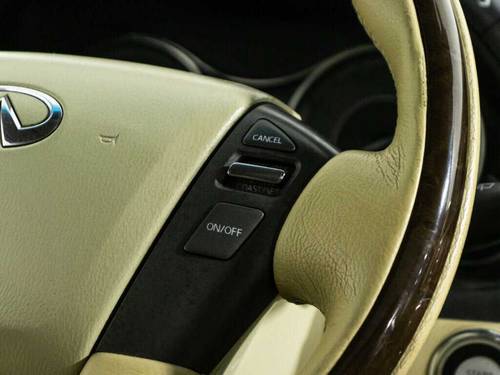 Infiniti QX80, 2013 Фото №23