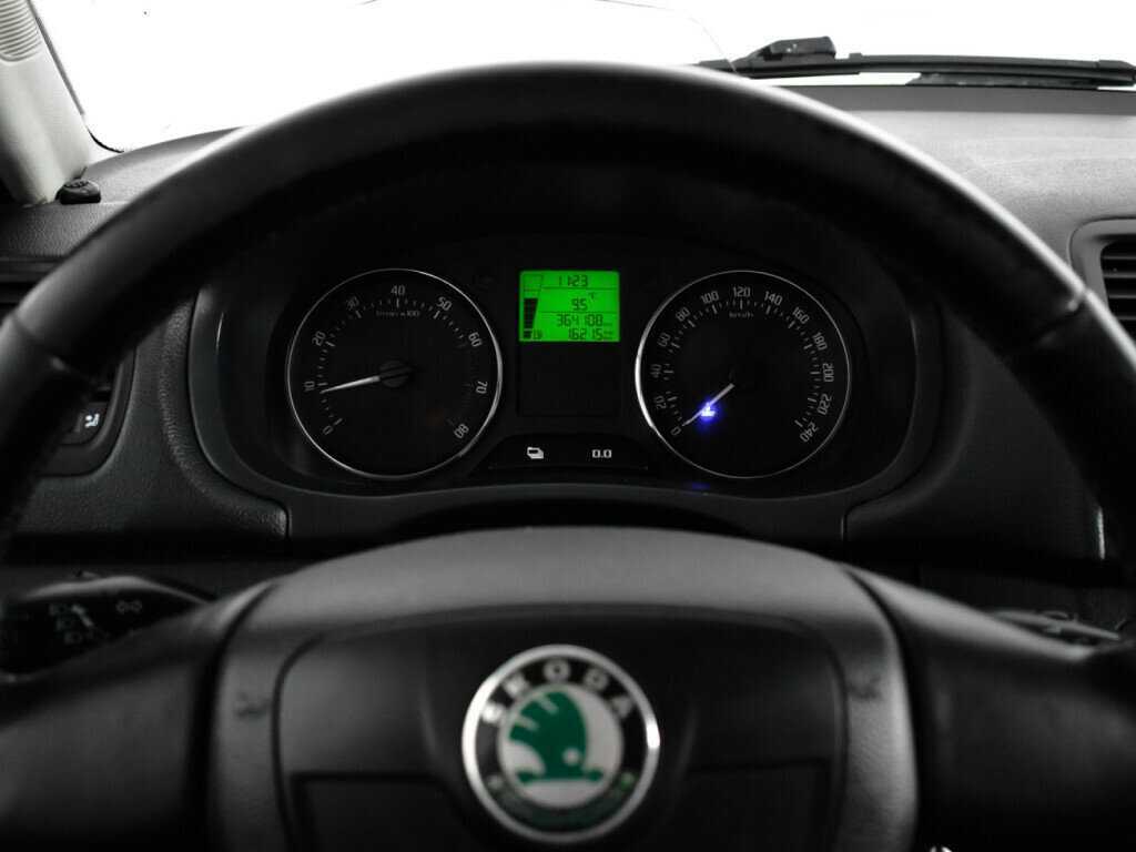 Skoda Fabia, 2010 Фото №9