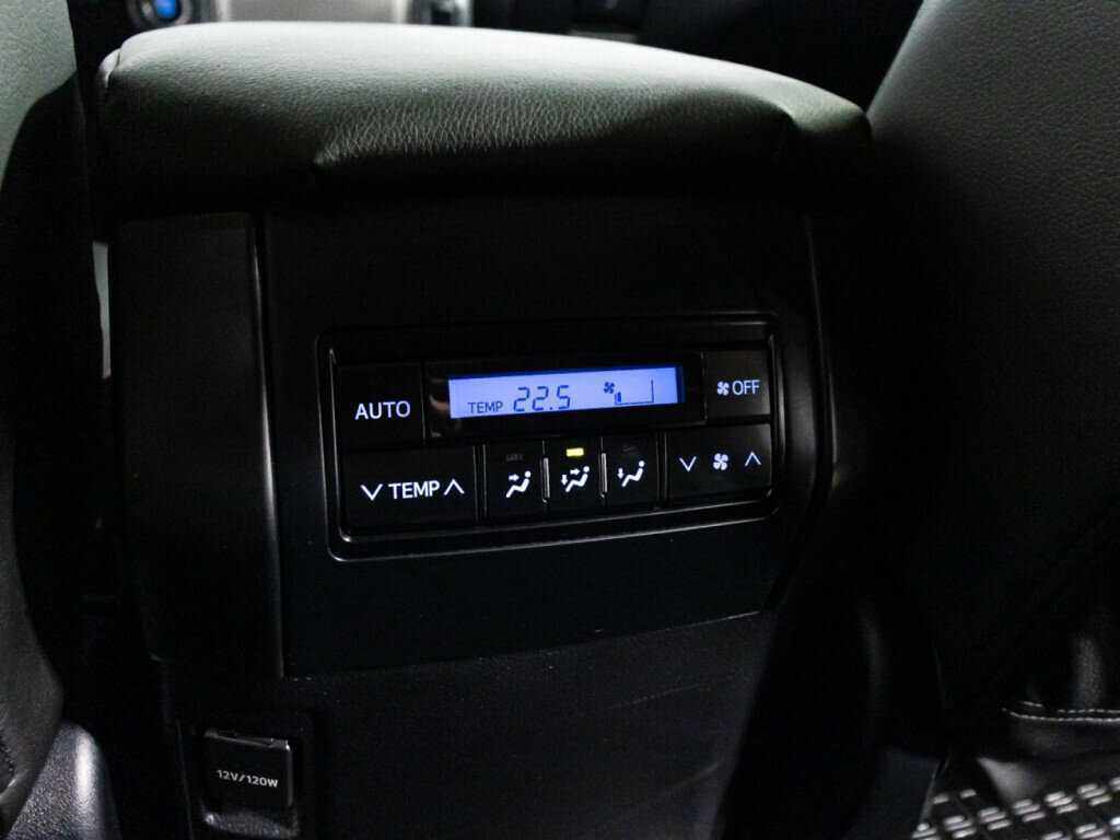 Toyota Land Cruiser Prado, 2019 Фото №20