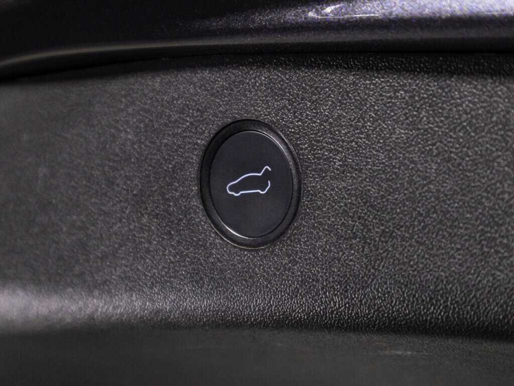 Tesla Model 3 Performance, 2020 Фото №16