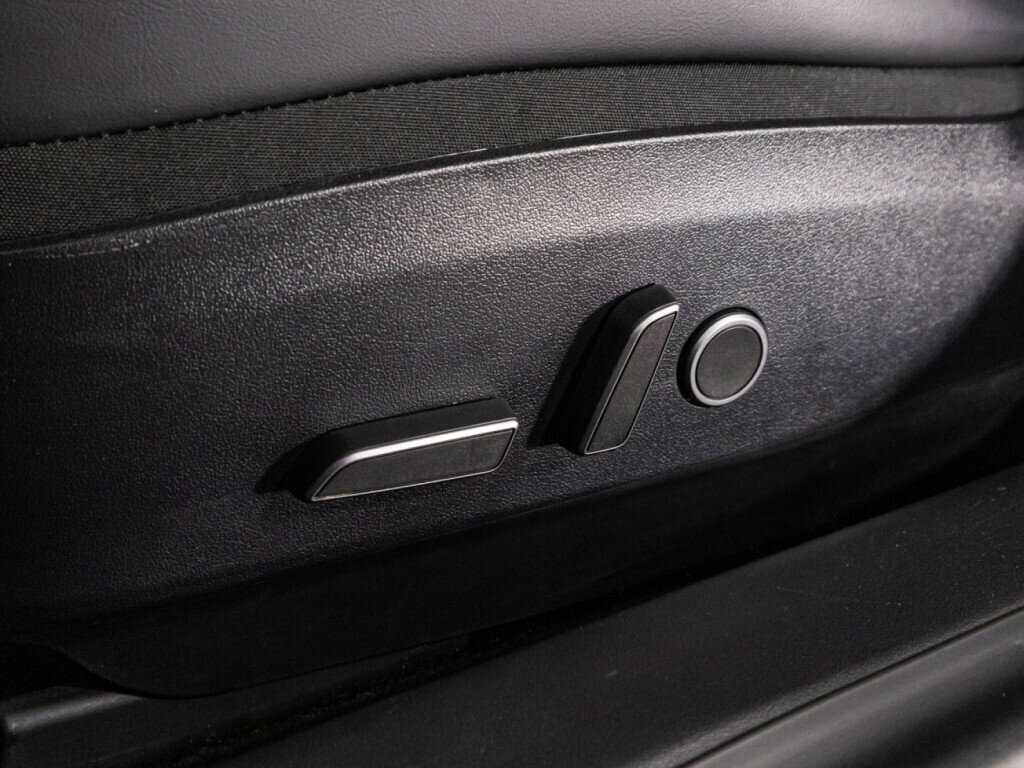 Tesla Model 3 Performance, 2020 Фото №22