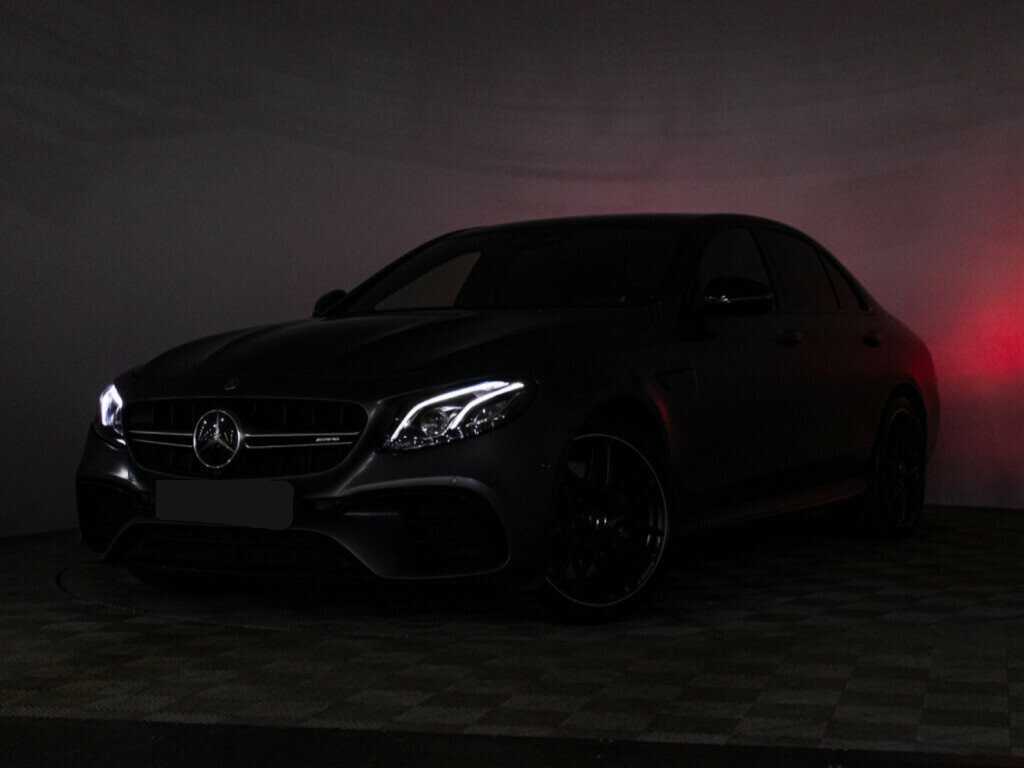 Mercedes-Benz E-Класс AMG 63 AMG S, 2018 Фото №32