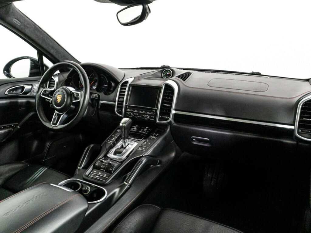 Porsche Cayenne GTS, 2015 Фото №9