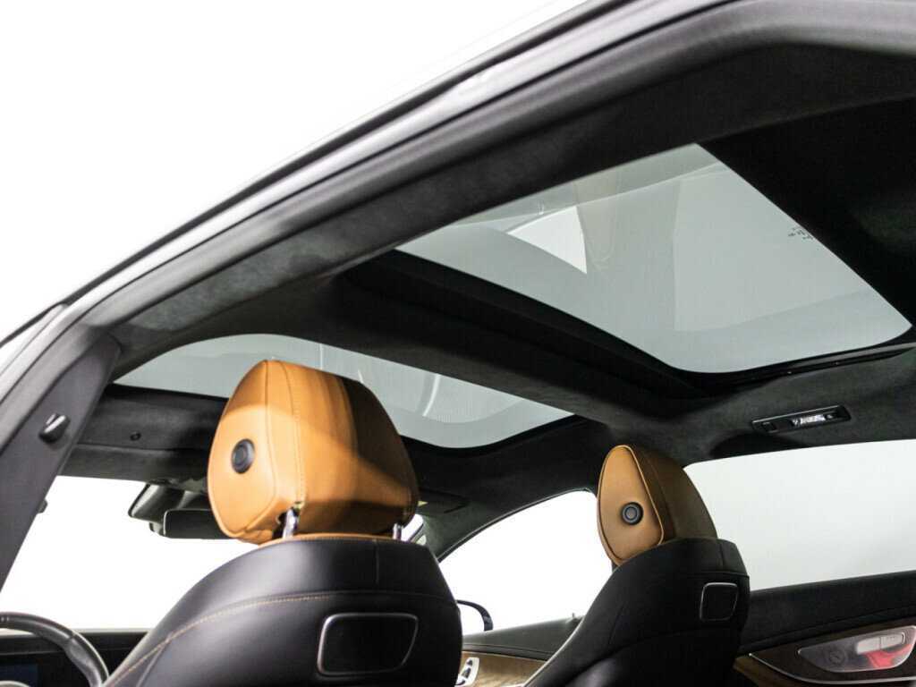 Mercedes-Benz AMG GT 43, 2019 Фото №21