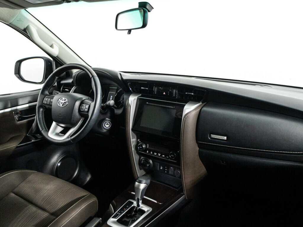 Toyota Fortuner, 2019 - 69 233 км. | Фото №7