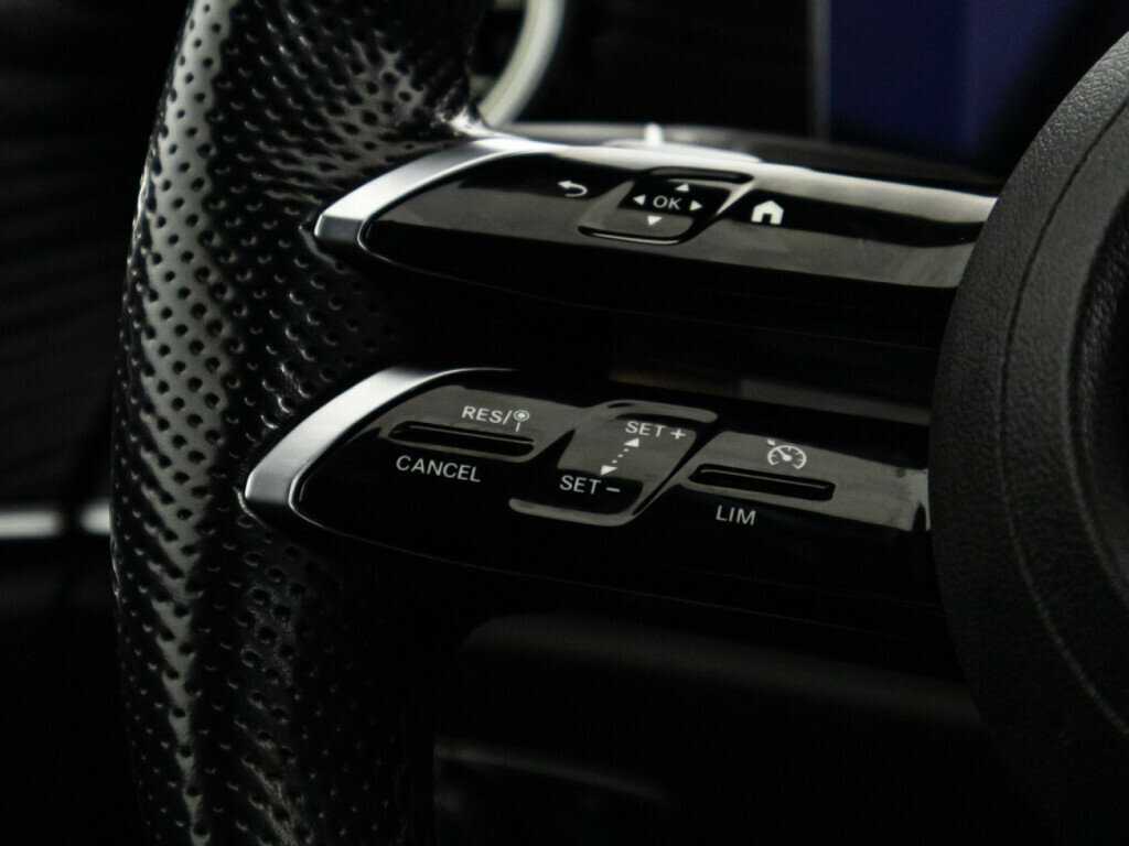 Mercedes-Benz E-Класс 200, 2020 Фото №19