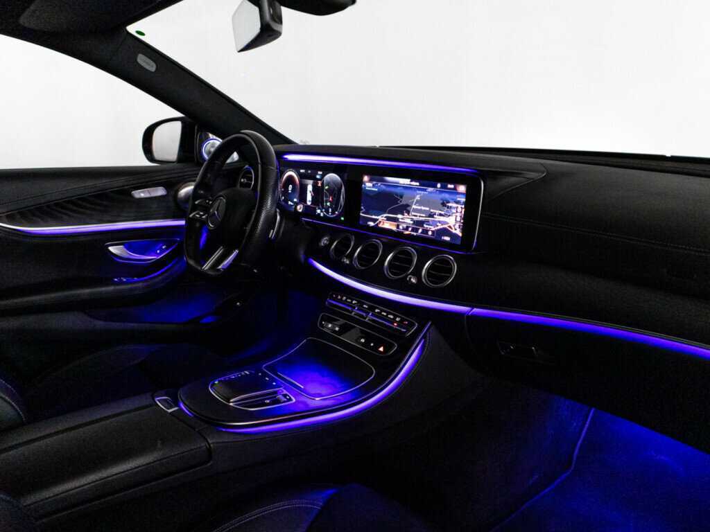 Mercedes-Benz E-Класс 200, 2020 Фото №22