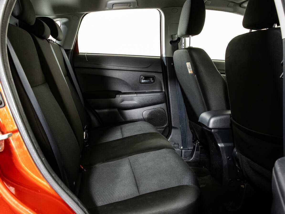 Mitsubishi ASX, 2011 Фото №11