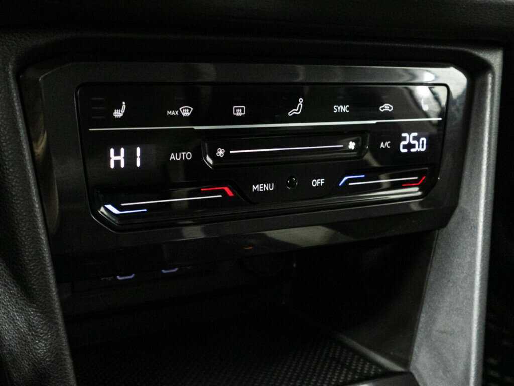 Volkswagen Tiguan, 2021 Фото №18