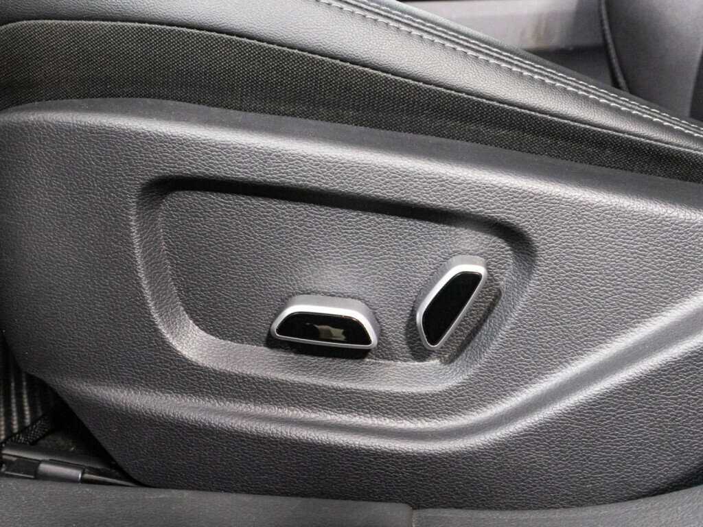 Hongqi H5, 2023 Фото №22