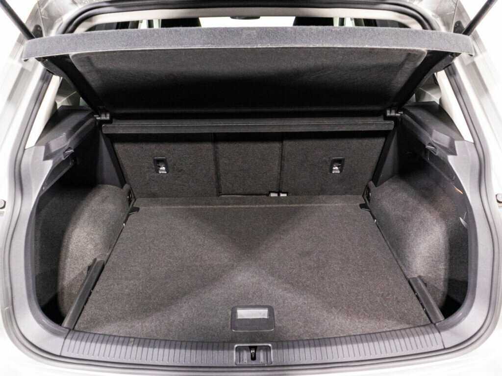 Volkswagen Tiguan, 2021 Фото №14