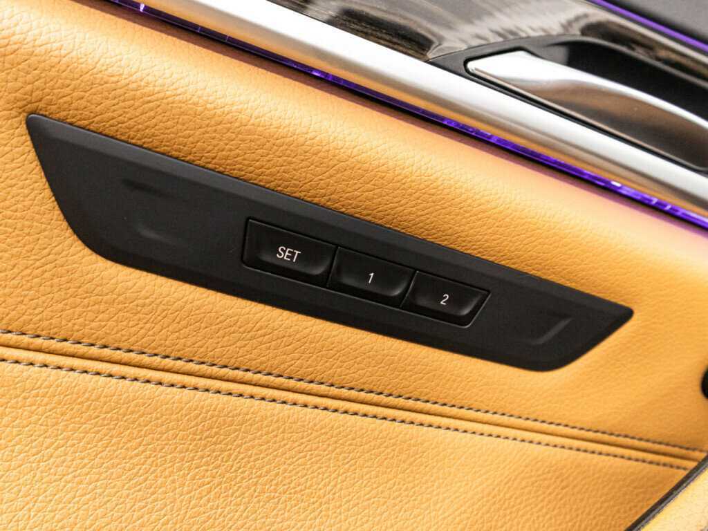 BMW 5 серии 540i, 2019 Фото №23