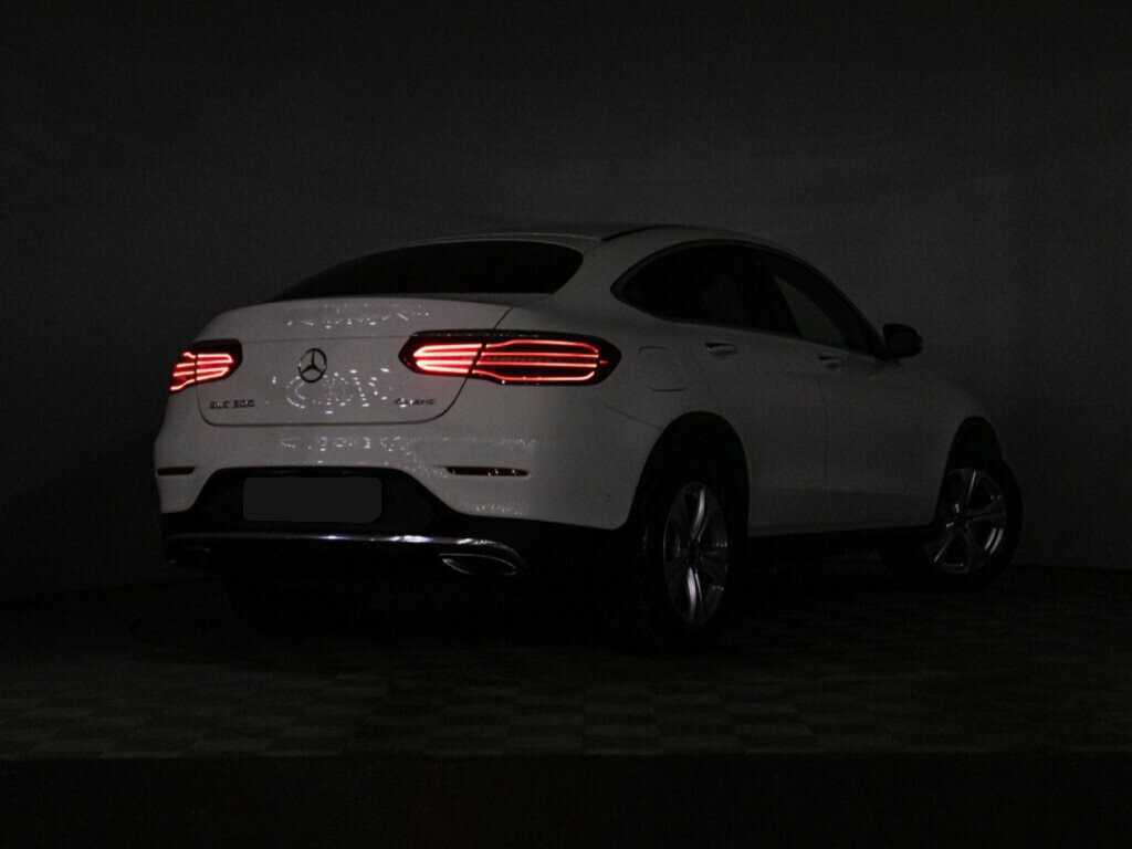 Mercedes-Benz GLC Coupe 300, 2018 Фото №24