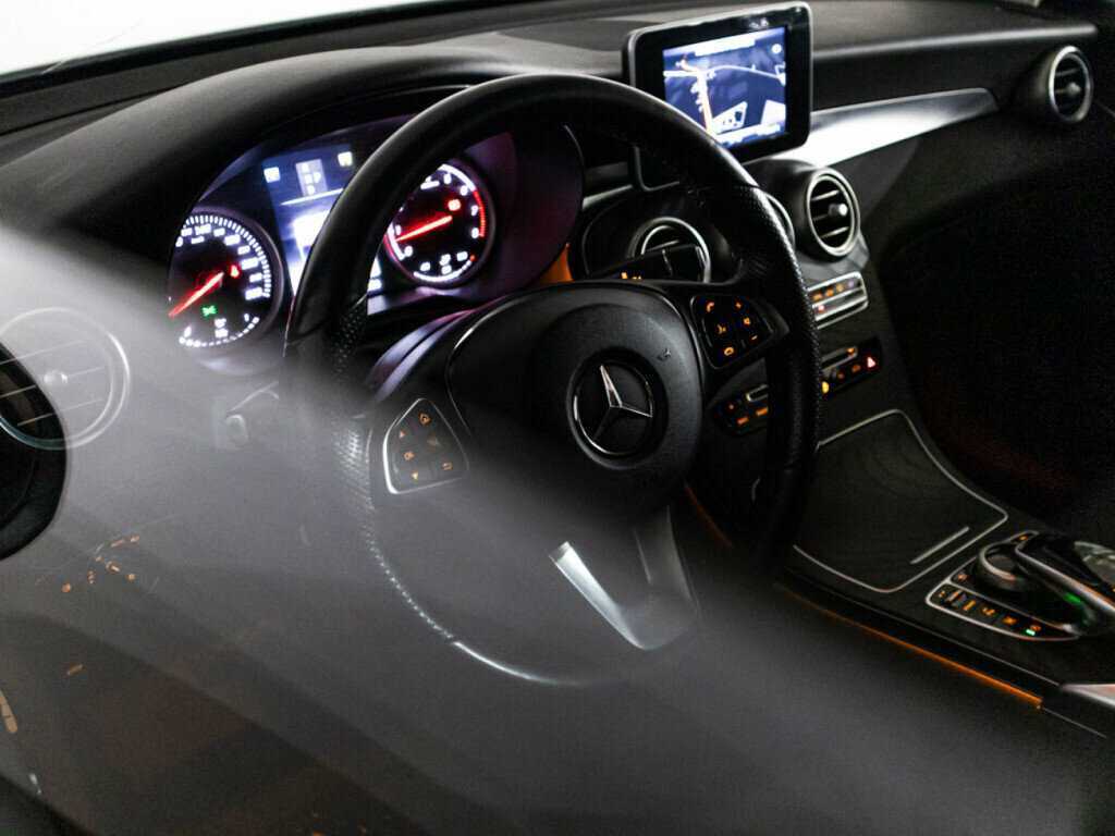 Mercedes-Benz GLC Coupe 300, 2018 Фото №31