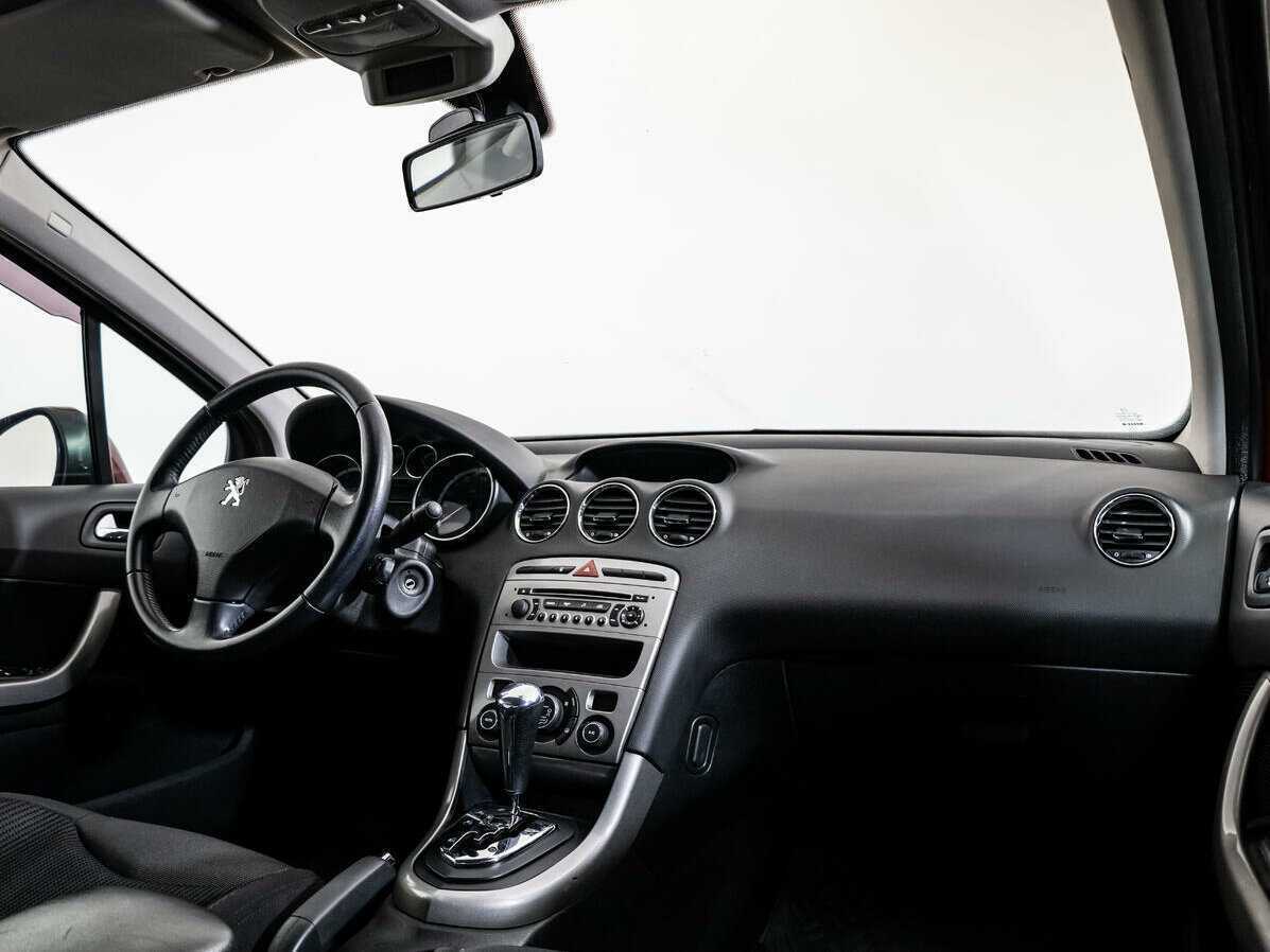 Peugeot 308, 2010 Фото №9