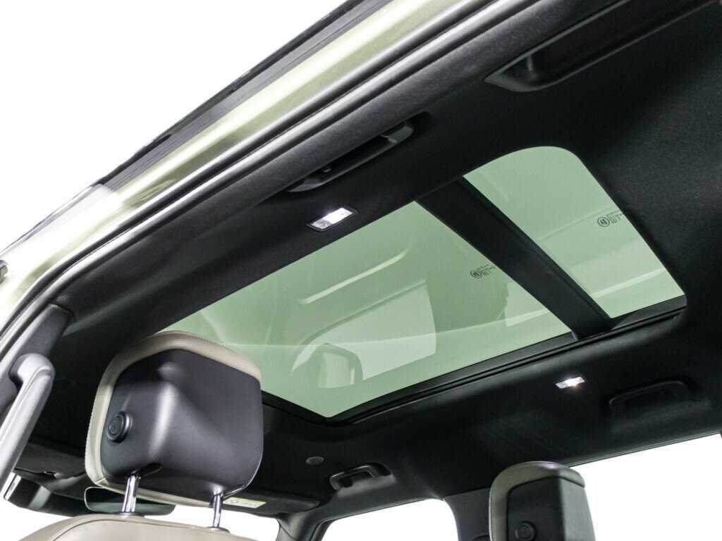 Land Rover Defender 110, 2021 Фото №22