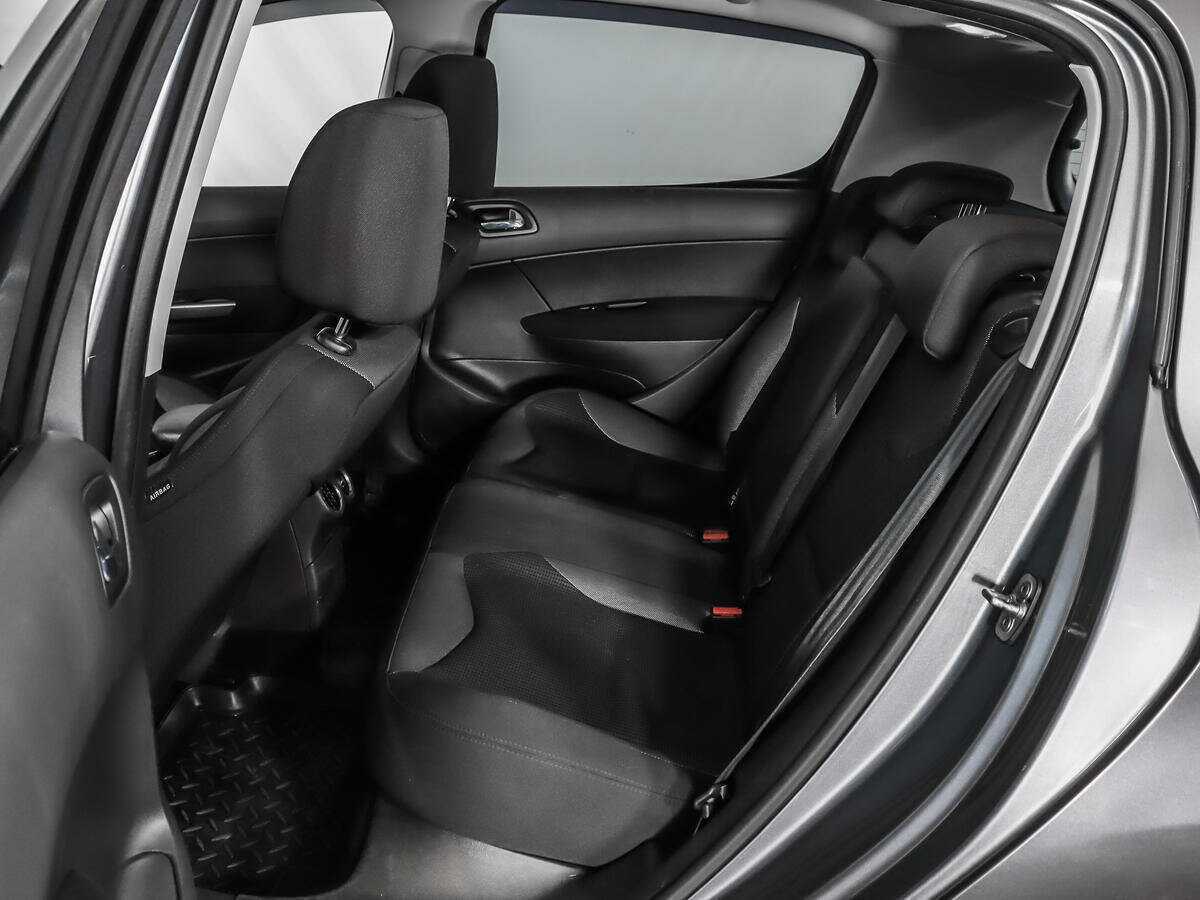 Peugeot 308, 2010 Фото №10