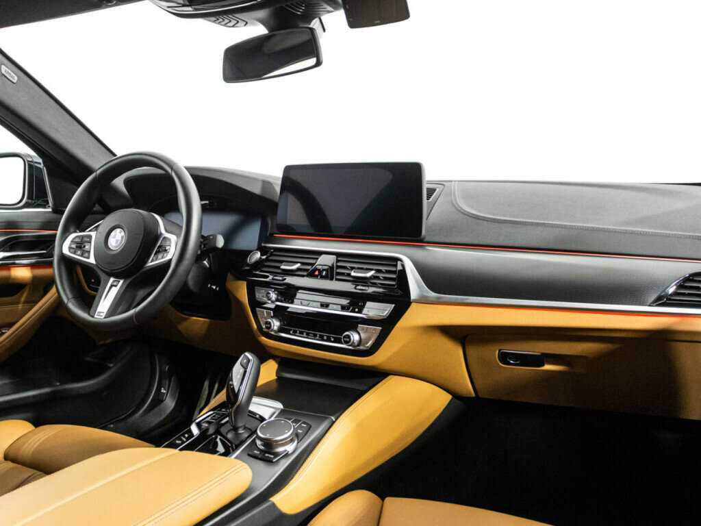 BMW 5 серии 520i, 2023 Фото №9