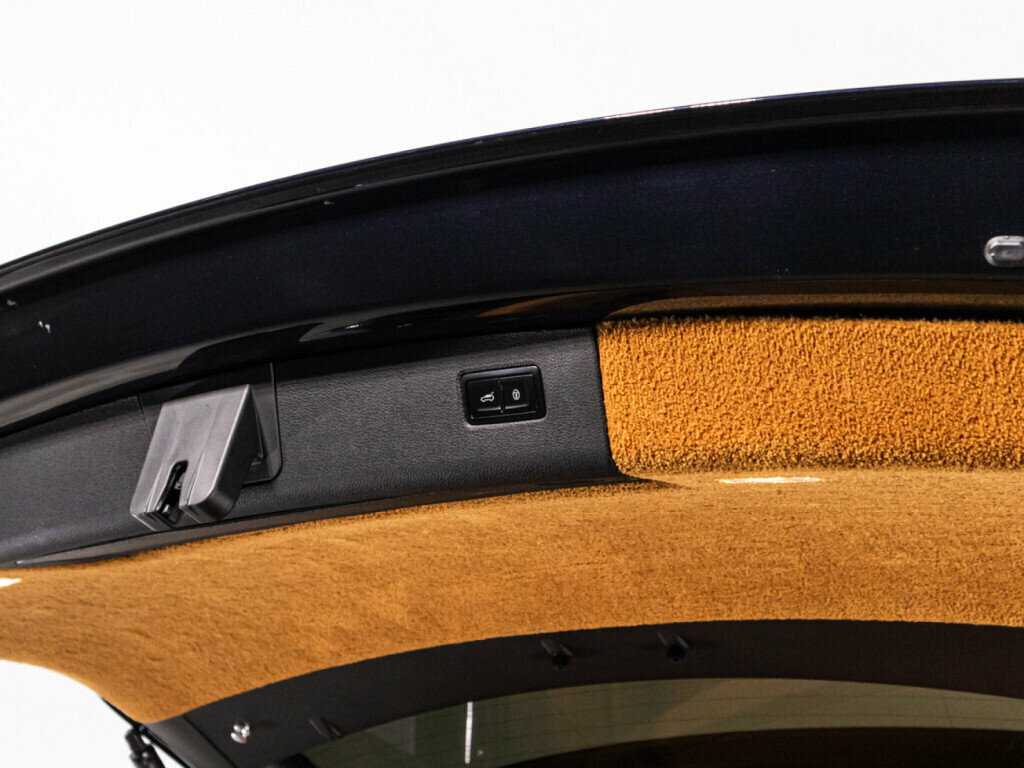 Bentley Bentayga, 2019 Фото №15