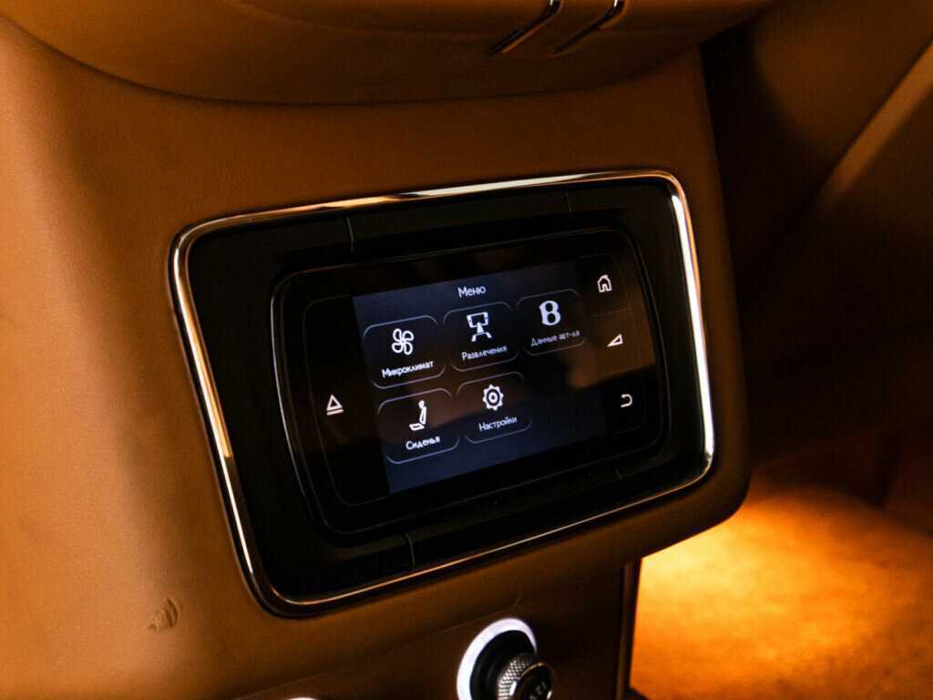 Bentley Bentayga, 2019 Фото №23