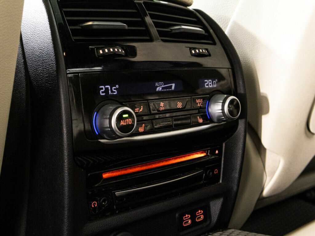 BMW 5 серии 520d xDrive, 2020 Фото №22