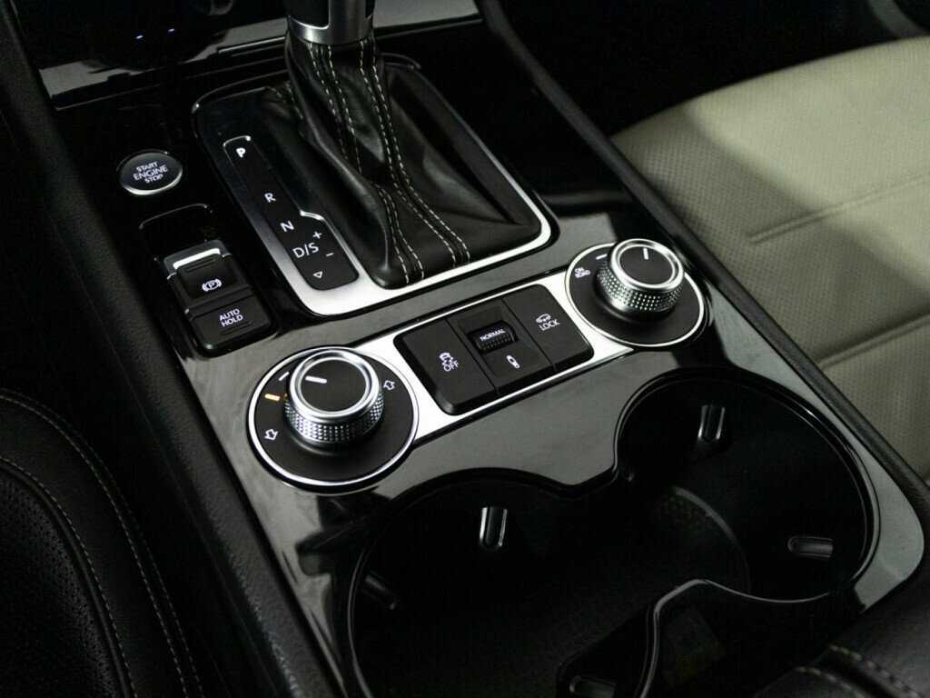 Volkswagen Touareg, 2017 Фото №20